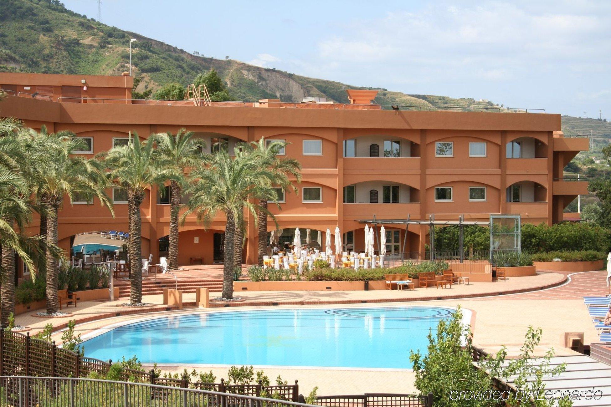Altafiumara Resort & Spa Villa San Giovanni Exterior foto